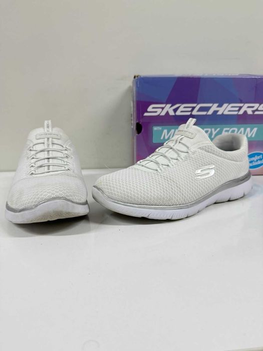 Skechers Slip On