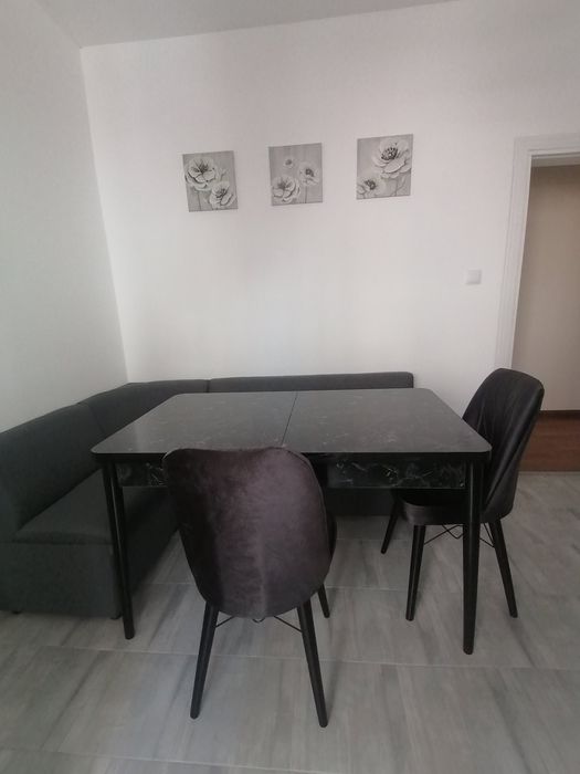 Дава се под наем Тристаен апартамент в Русе, Търговия на едро - 95 кв.м за 510 € - Снимка #5