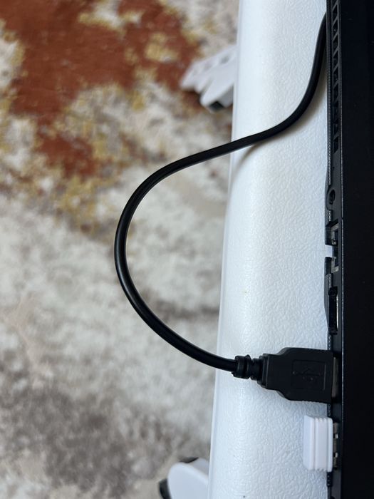 Suport laptop cu răcire USB