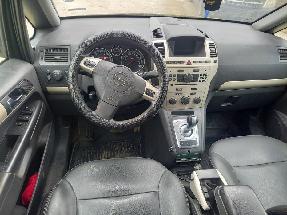 Опел Зафира 1.6 16V на части !