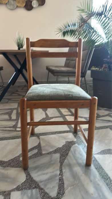 Дървени столове 20+ броя