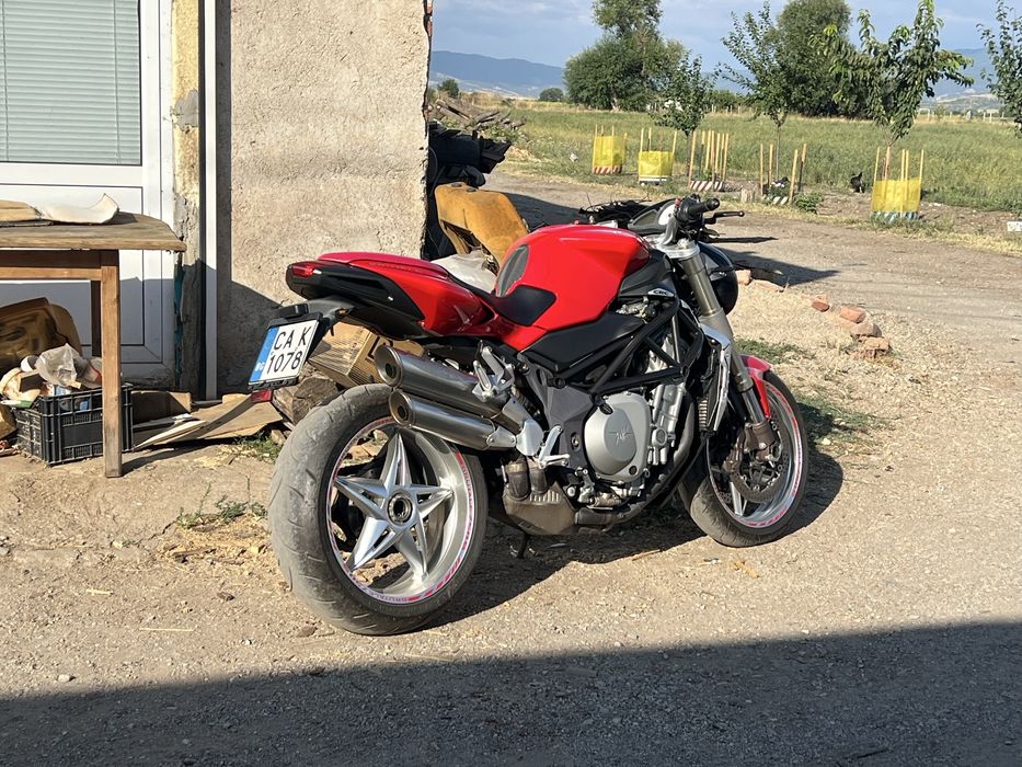 MV Agusta Brutale 750