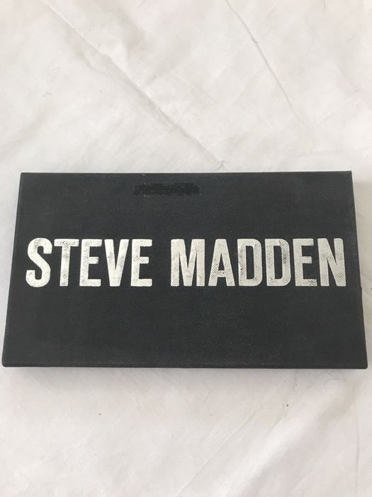 Подарочный набор. Бумажник и брелок.