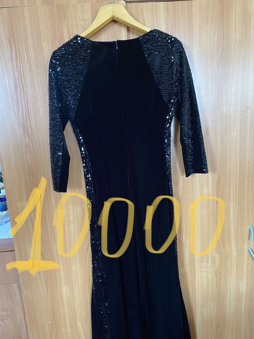 Продам платья