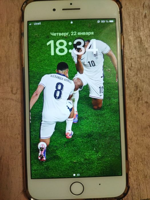 Продаётся iphone 8 plus Gold 256gb