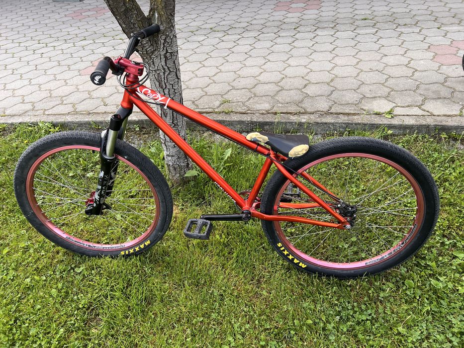 Dartmoor Cody Dirt Jump / Street Bike – RockShox Argyle, frână Magura hidraulică – 2200 RON