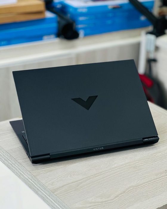 Продам ноутбук игровой