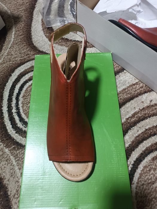 Весенние/летние туфли на каблуке