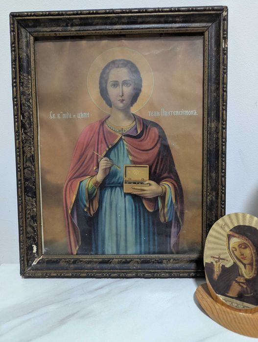 Icoană veche sfințită – Sfântul Pantelimon – piesă rară de colecție