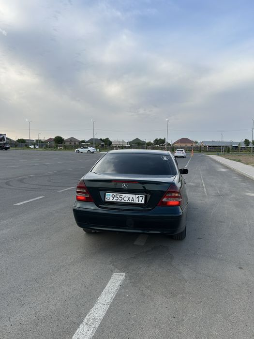 Продам обмен мерседес с -200