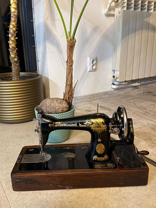 Vand masina de cusut antica STINGER - 100 ani+