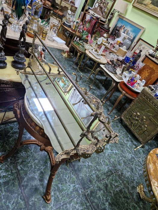 Стара уникална  английска бронзова закачалка с огледало и чадърник