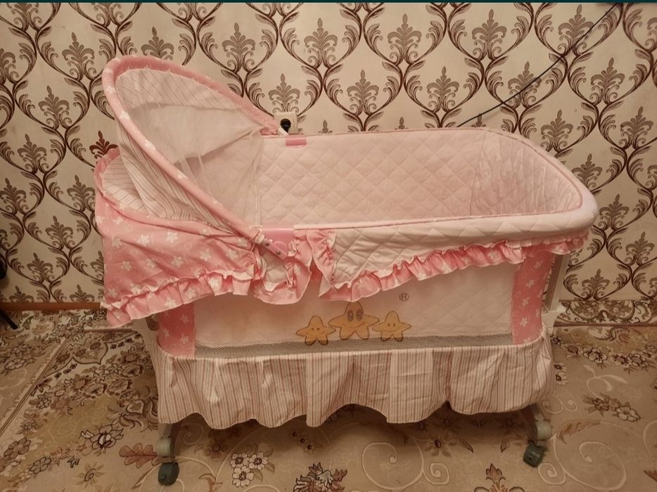 Детский кроват качалка