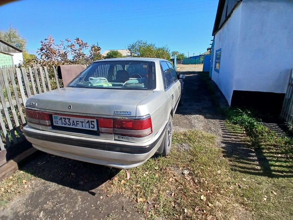 Mazda 626 2 литра 1988 года