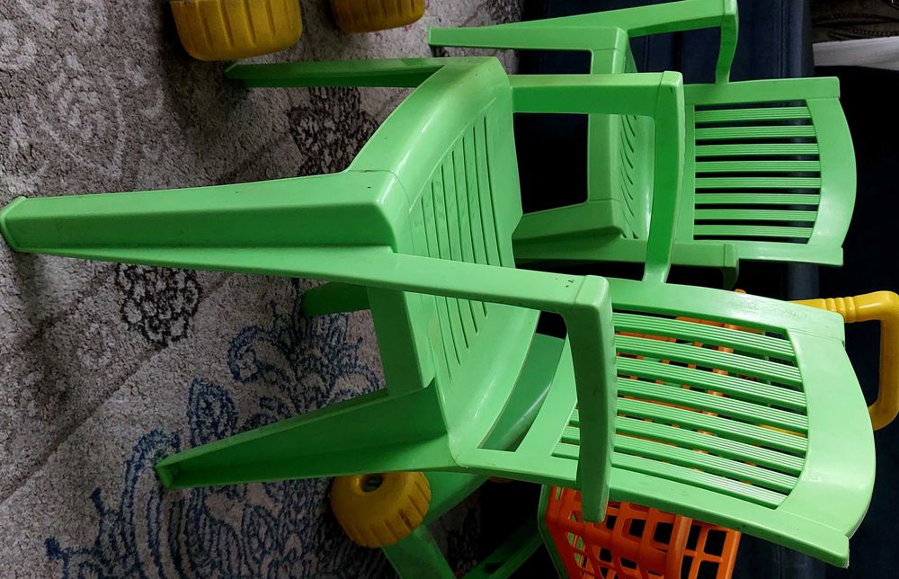 Продам один стульчик