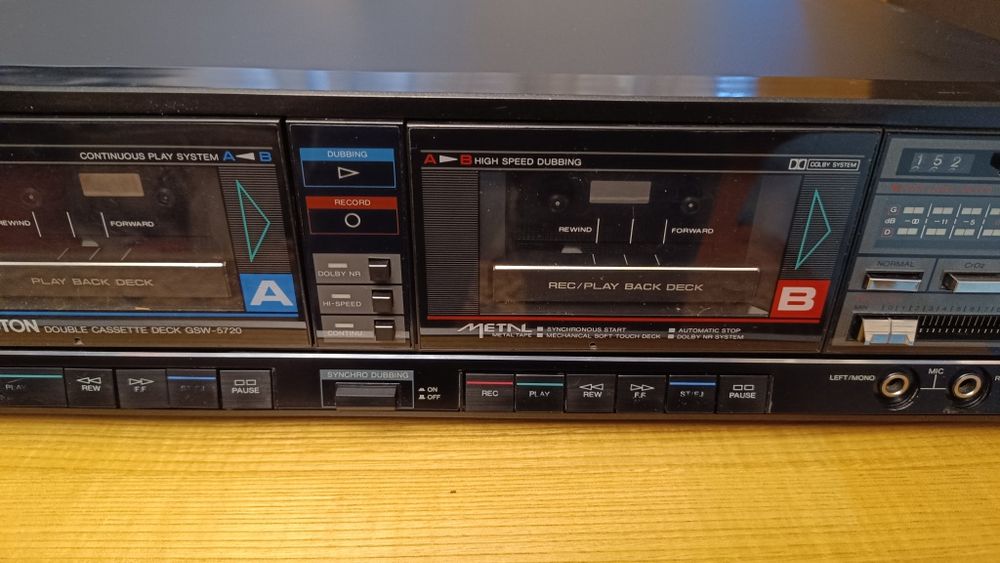 Магнитофон Videoton