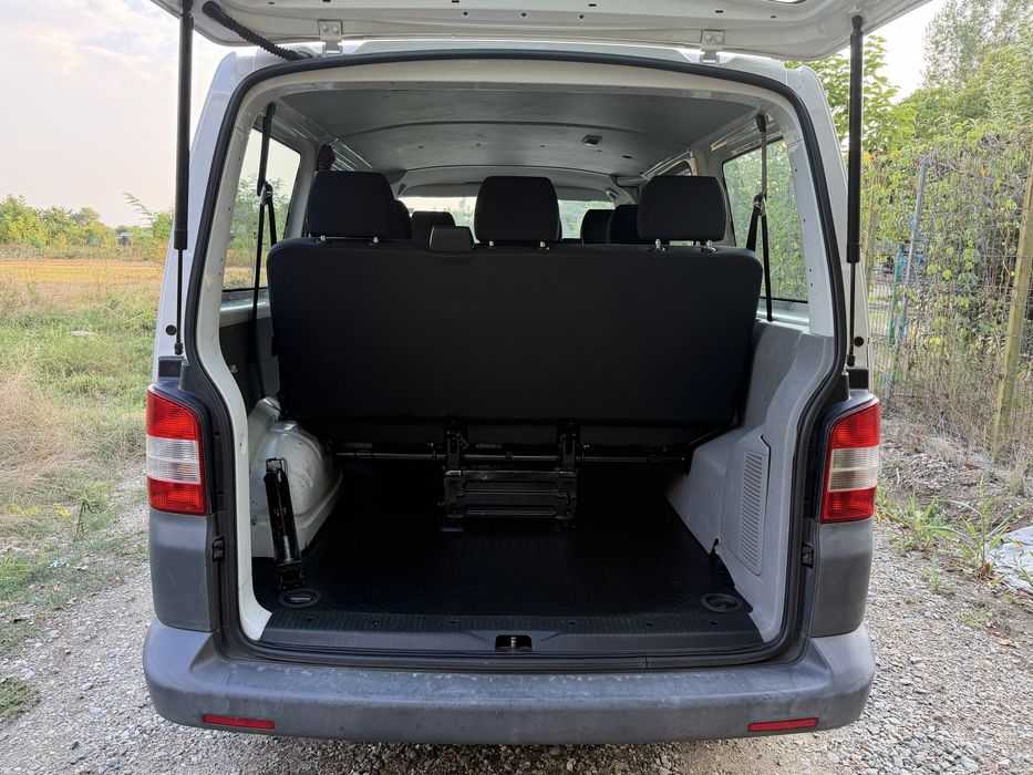 VW Transporter T5 2.0 Tdi Euro 5 cu 8+1 Locuri