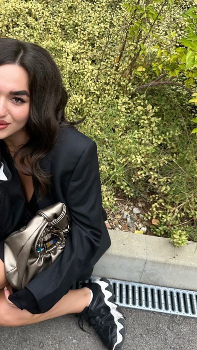 Стилна чанта от естествена кожа