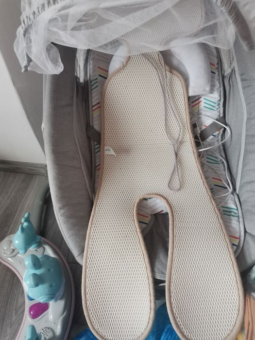 Leagan electric, scoică auto testată ADAC și încă câteva produse