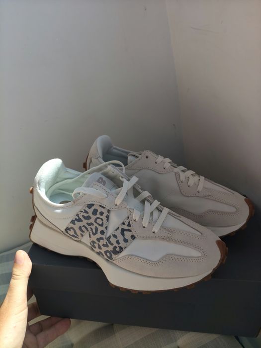 New Balance 327 alb-crem cu model leopard marimea 36.5 noi originali