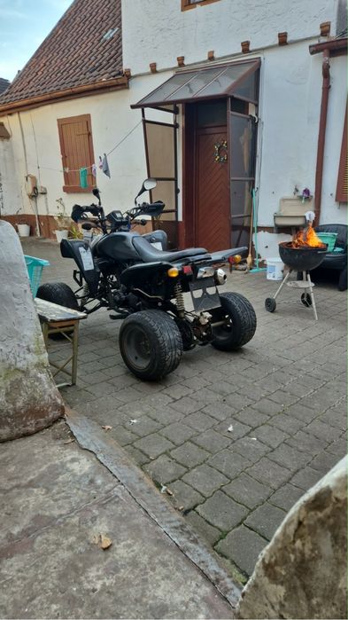 Vand sau schimb cu cros