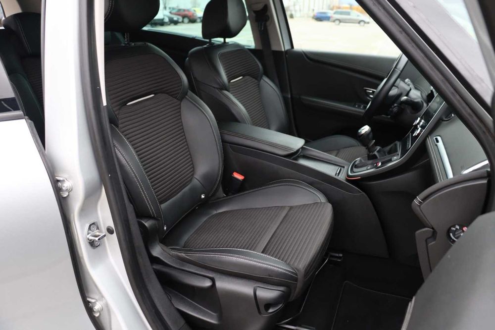 Renaul Grand Scenic 2018 1.3 GPL