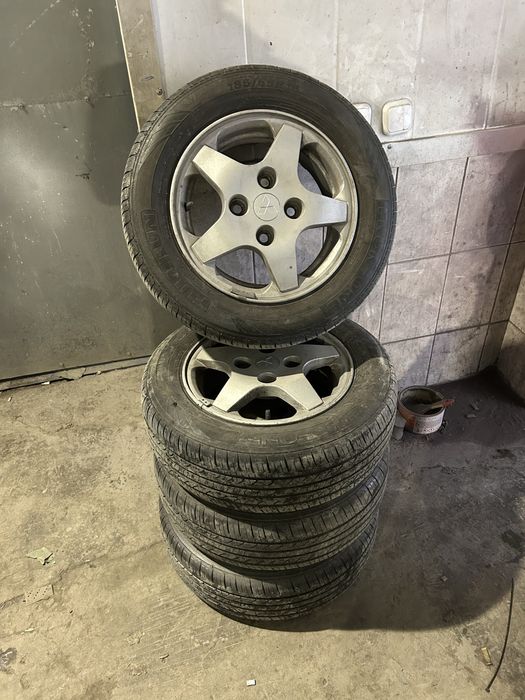 Автошины 185/65/R14 летние.