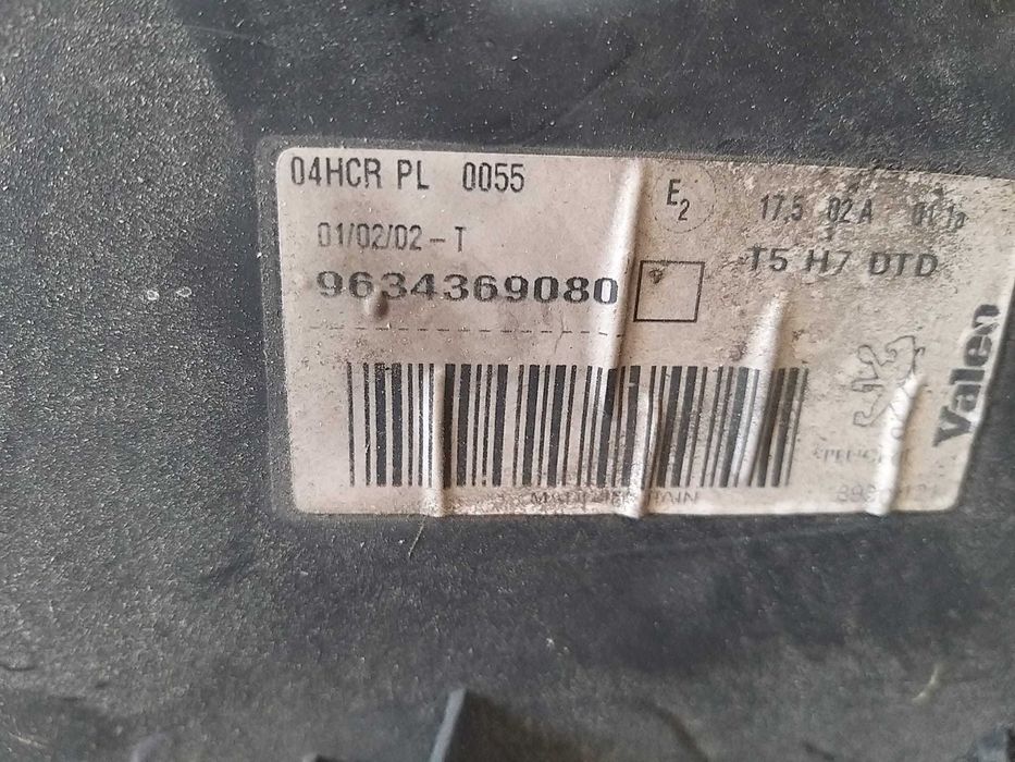 Far dreapta peugeot 307 9634369080