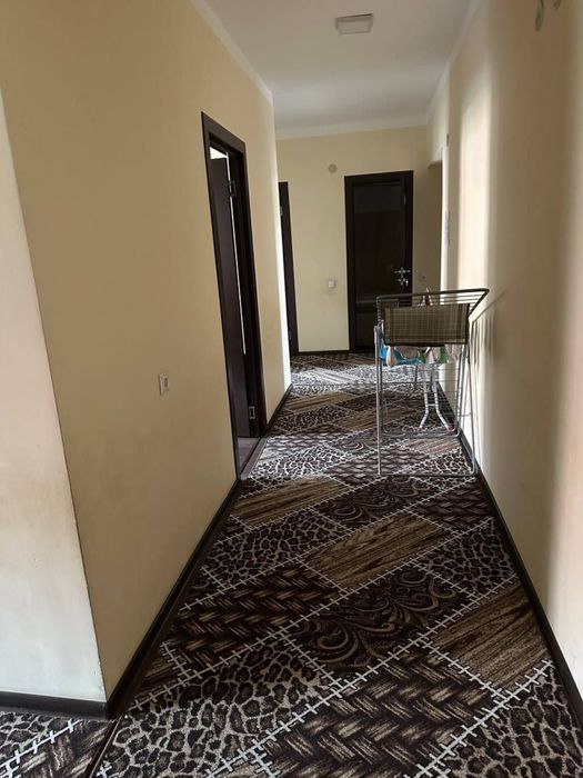 Yangi hayot, 8-hududda 3 xona+mebel+texnikalari bilan uy sotiladi!