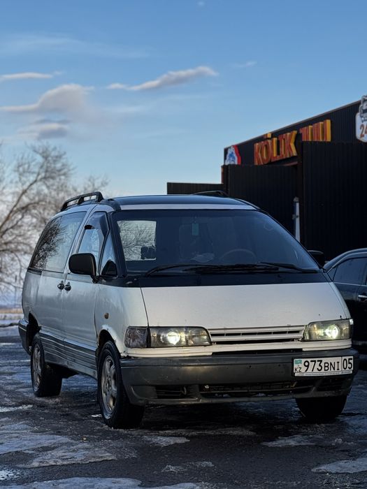 Тайота Превия 1993