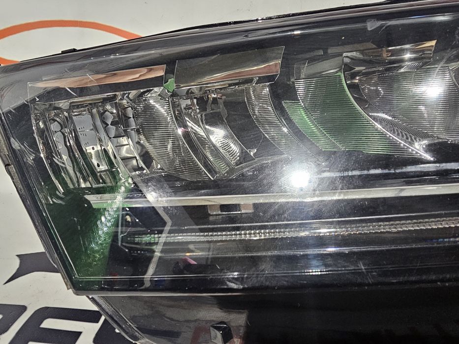 Far dreapta led Skoda Octavia 4 cod 5E4941016