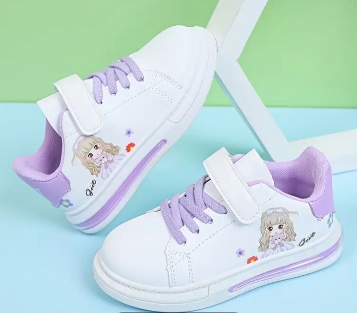 Кроссовки для девочек