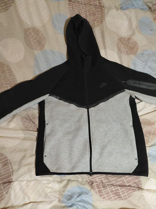 Nike tech fleece Като Нови!