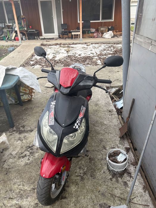 Скутер baotian 50 кубика