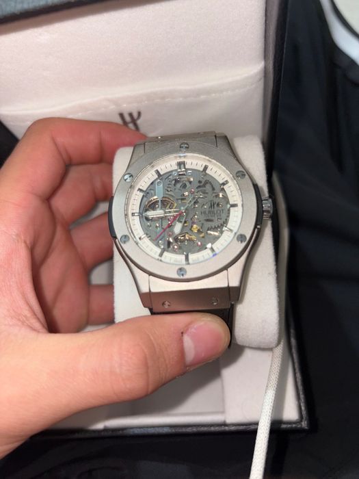 мужские часы Hublot