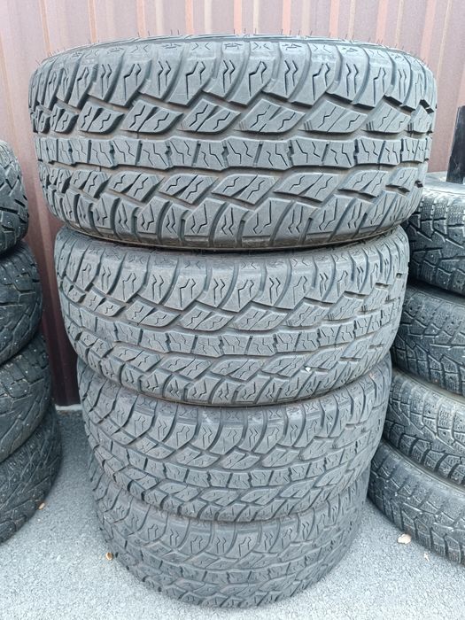 Продам  265 50 R20