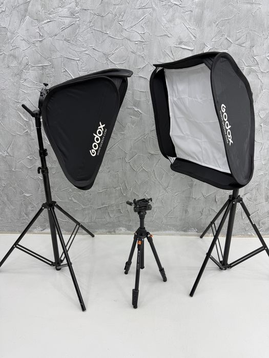 Sony a7 III bundle ( obiectiv tamron 28-75 , stative + blitz godox , trepied )
