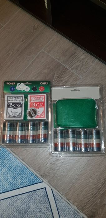 Set poker nou sigilat.