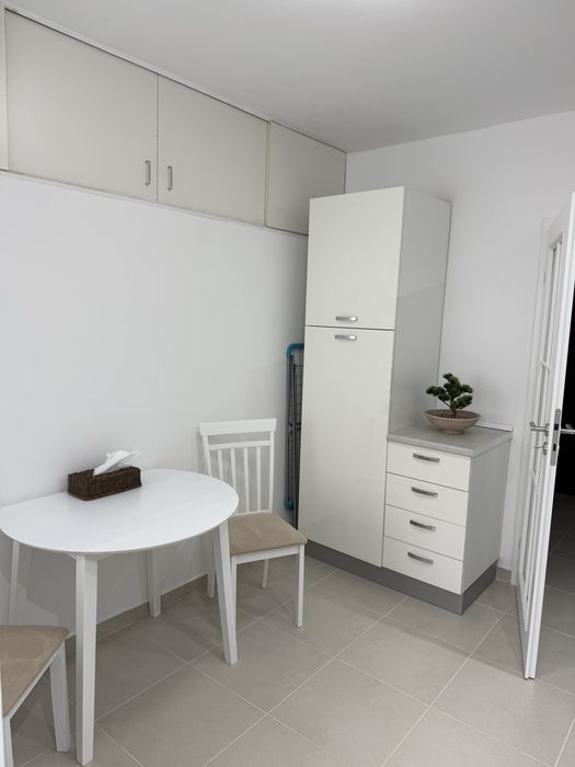 Vanzare apartament 2 camere