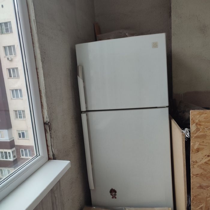 Холодильник бу рабочем состояние