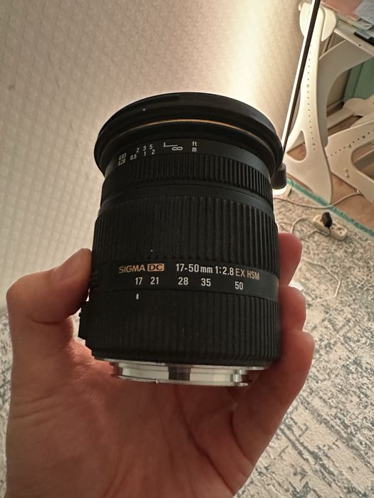 Объектив Sigma 17-50 f2.8