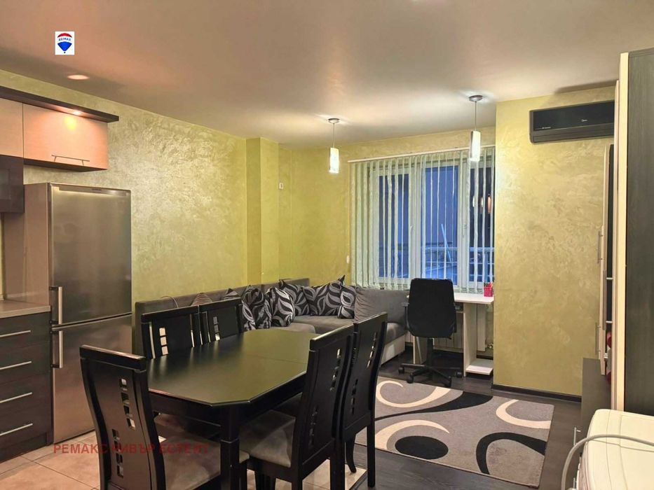 Тристаен апартамент за продажба в центъра на гр. Русе