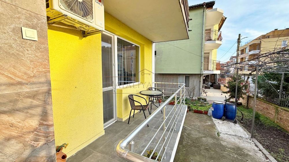 Дава се под наем Тристаен апартамент в Бургас, Сарафово - 80 кв.м за 663 € - Снимка #9