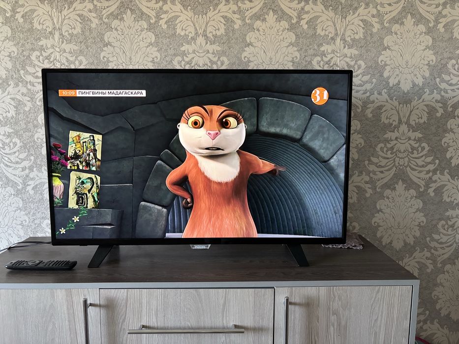 Продам бу телевизор Philips с Google Chromecast
