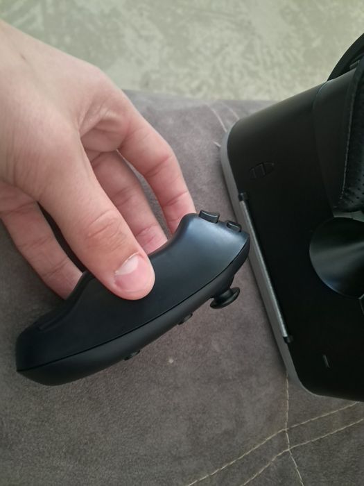 Продаю очки виртуальной реальности .