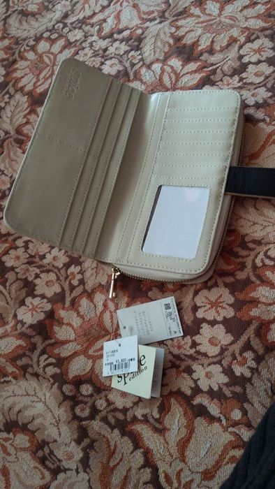 Дамско портмоне