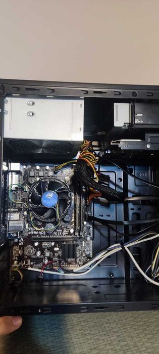 Core i5 (4 ядра) | 8GB RAM | Win 10 + Office | Готов за работа!