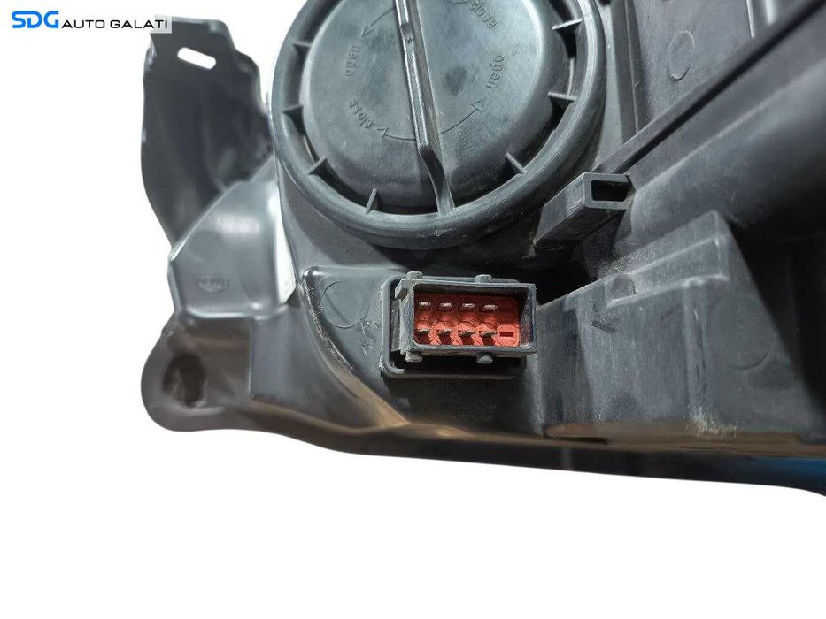 Far Dreapta FARA Xenon Opel Astra J 2009 - 2016 Cod 13371598 [LS0225]