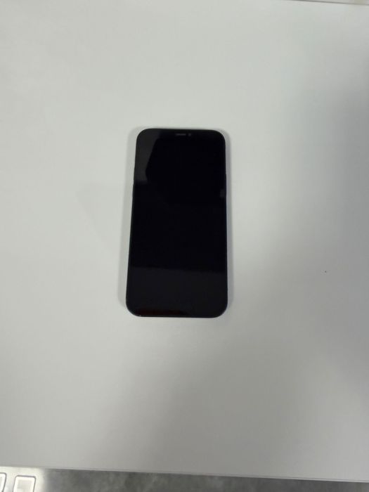 Iphone 12  impecabil
