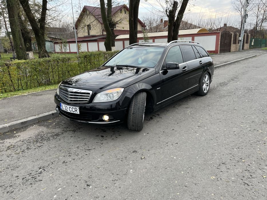 Mercedes-Benz  c180